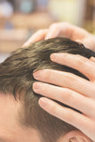 Wax with moisturized texture and soft hold for a  shiny look.